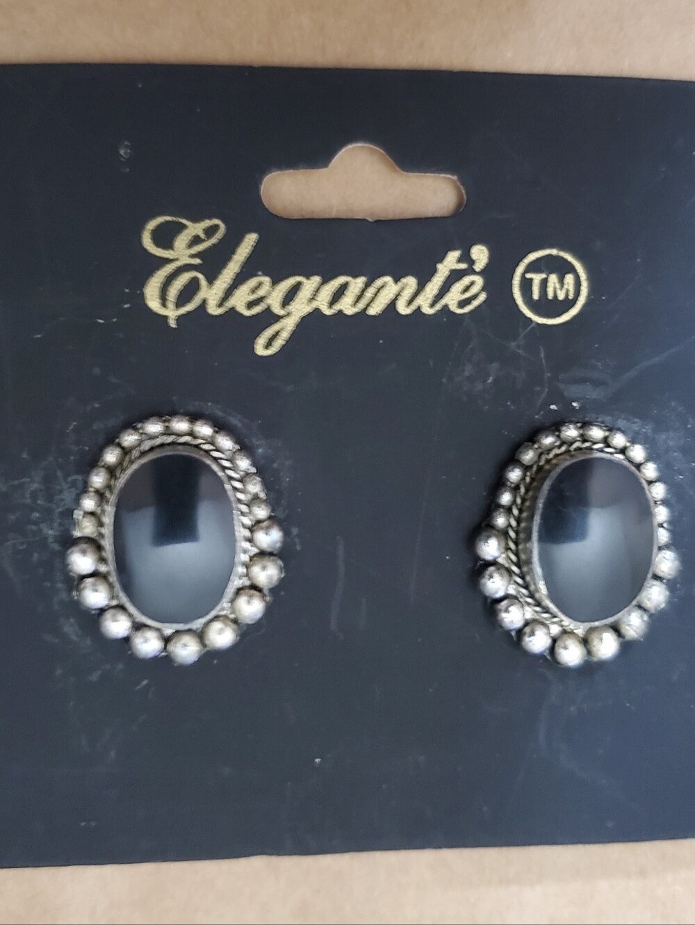 Elegante Vintage Silver Tone Black Oval Clip-On Earrings**1683